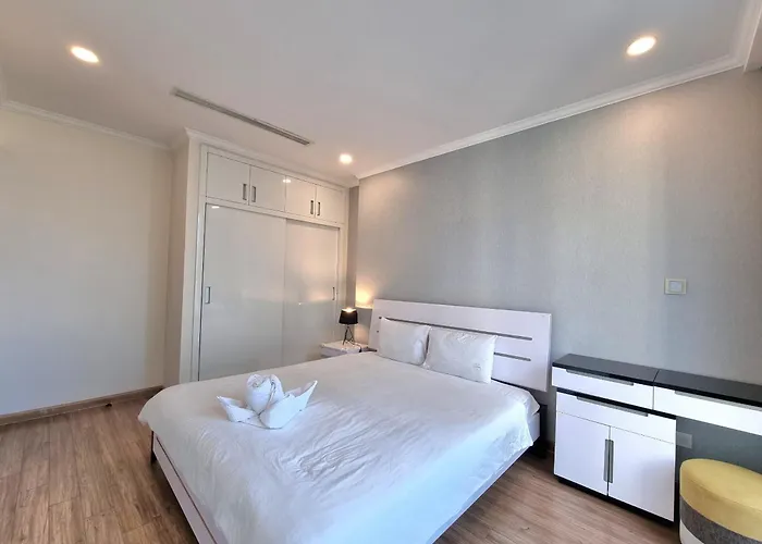 123 Apartment - Rivergate Residence